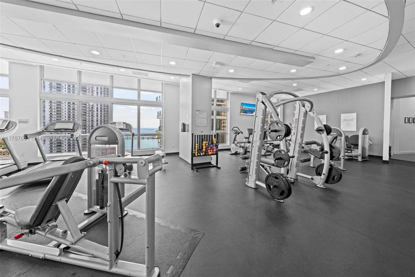 Small Image of 300 SOUTH BISCAYNE BLVD #L-802, Miami Number 49