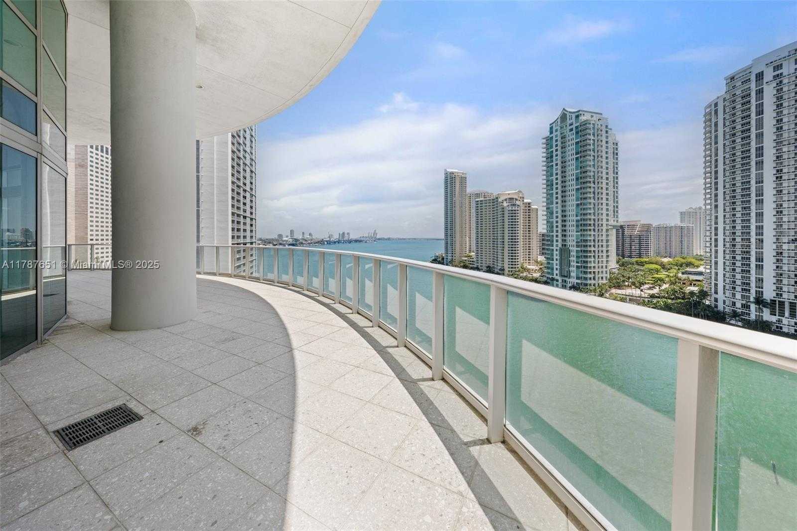 Small Image of 300 SOUTH BISCAYNE BLVD #L-802, Miami Number 51