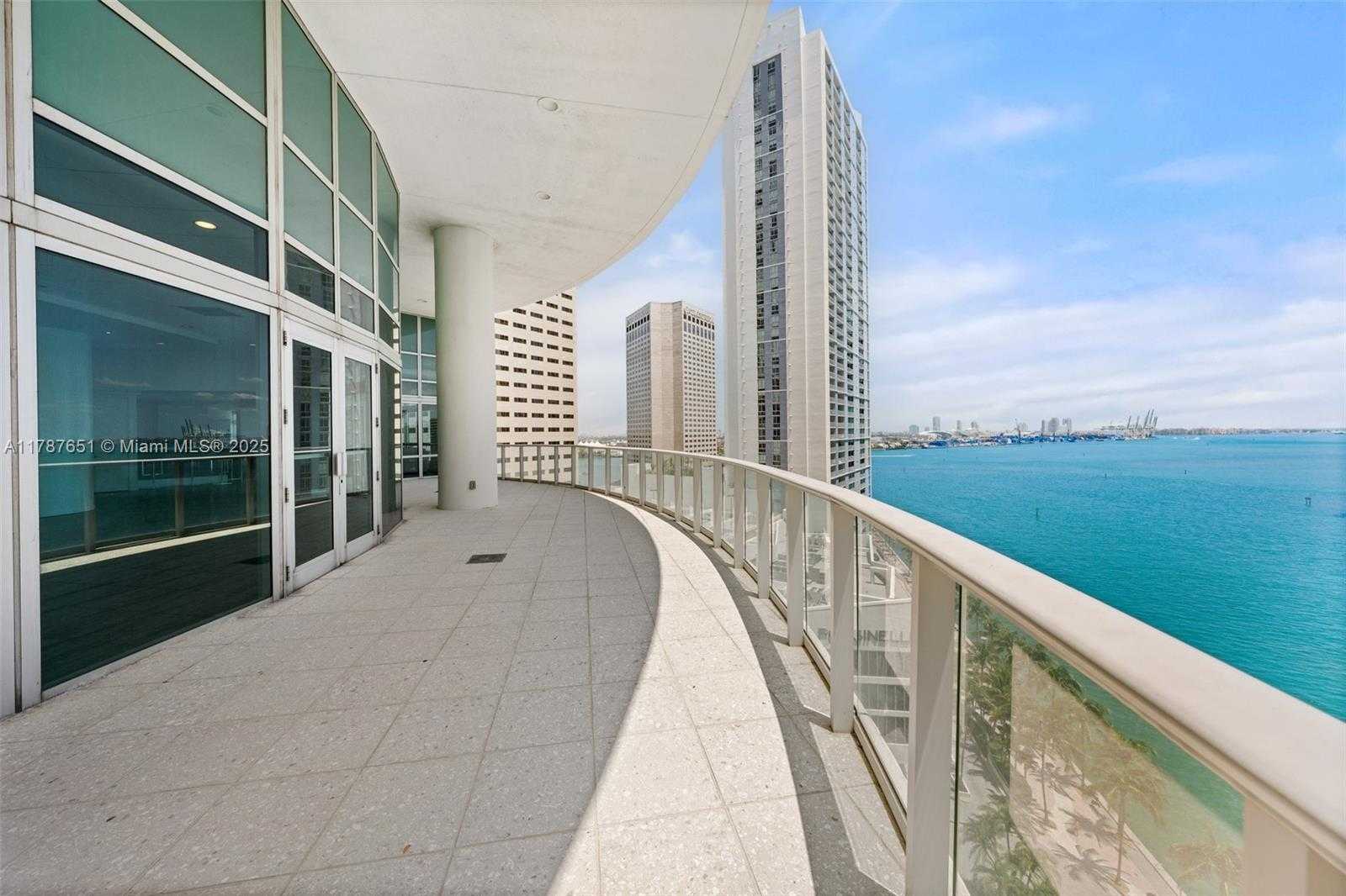 Small Image of 300 SOUTH BISCAYNE BLVD #L-802, Miami Number 54