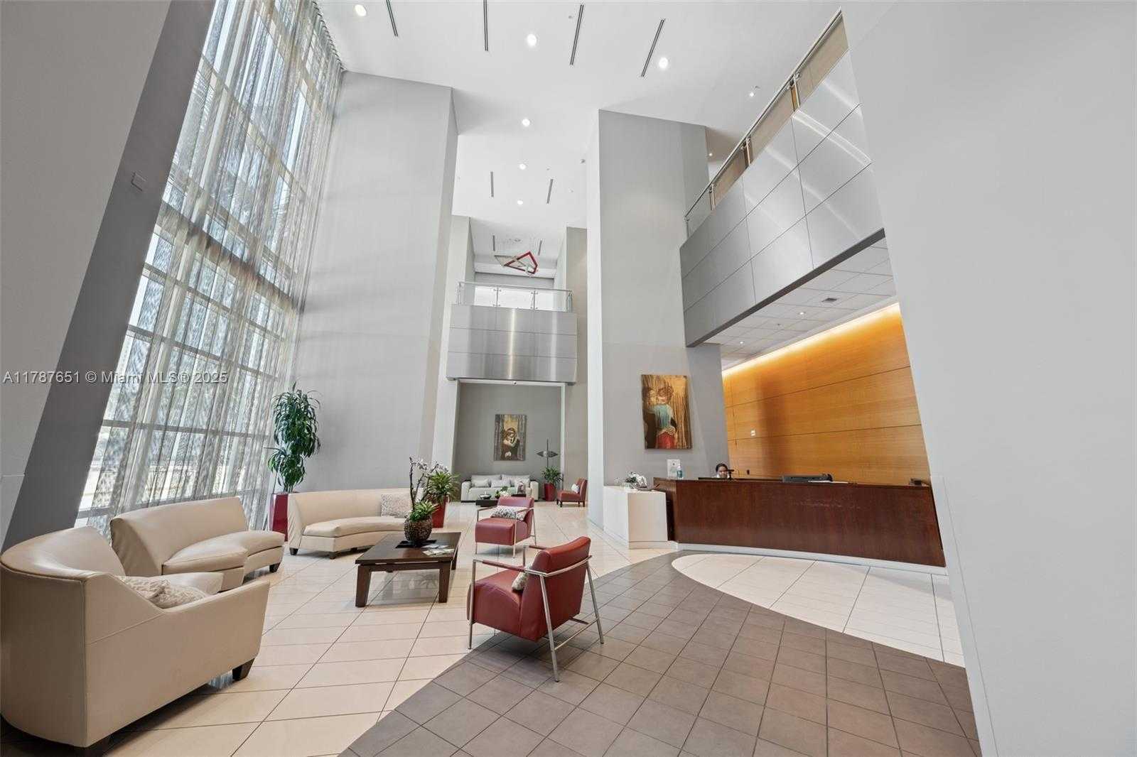 Small Image of 300 SOUTH BISCAYNE BLVD #L-802, Miami Number 62