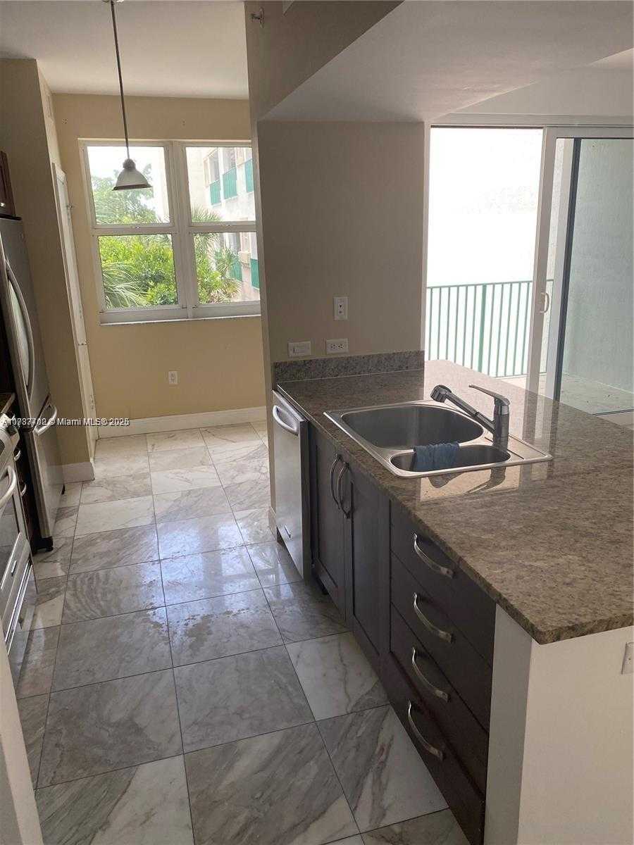 Small Image of 19900 EAST COUNTRY CLUB DR #310, Aventura Number 7