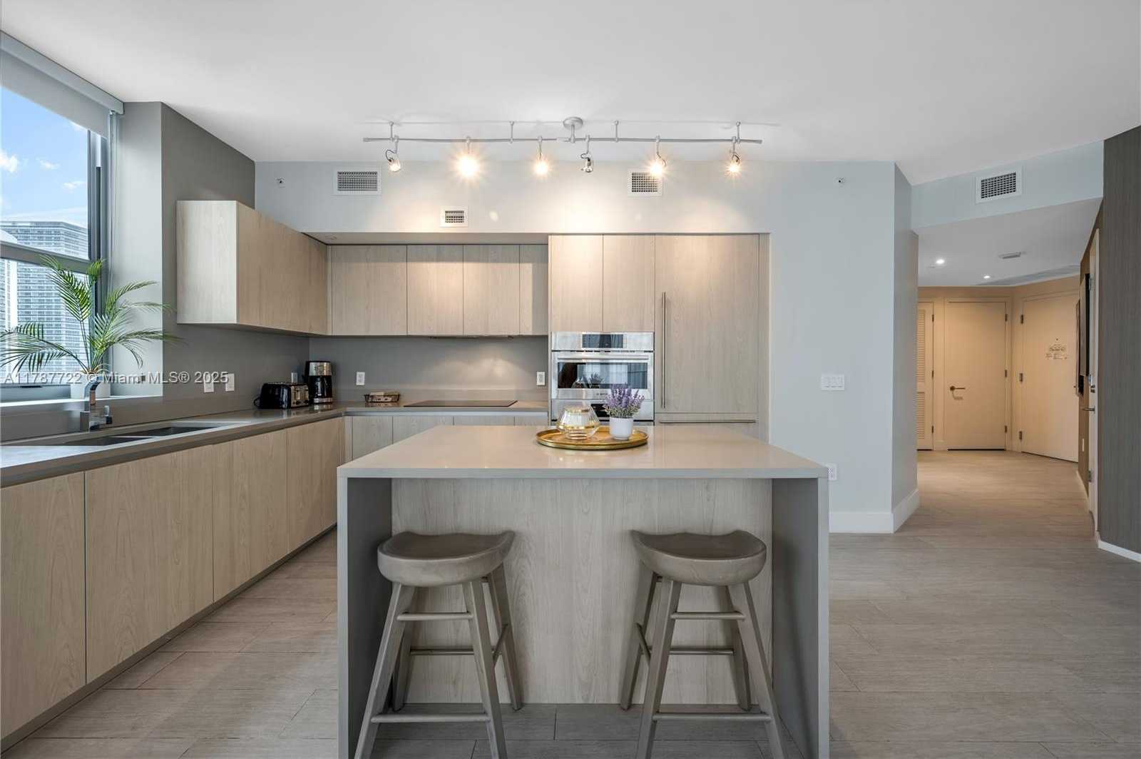 Small Image of 4010 SOUTH OCEAN DR #R2501, Hollywood Number 10