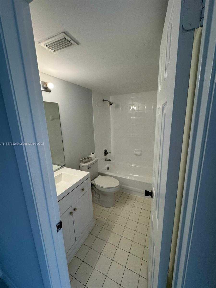 Small Image of 18880 NORTH WEST 57TH AVE #306, Hialeah Number 15
