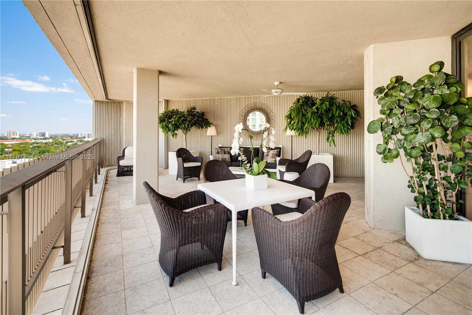 Small Image of 2901 SOUTH BAYSHORE DR #PH-F, Coconut Grove Number 12