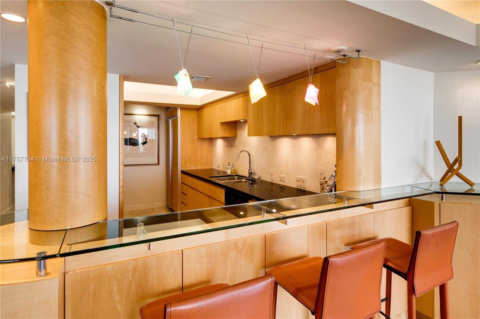 Small Image of 2901 SOUTH BAYSHORE DR #PH-F, Coconut Grove Number 13