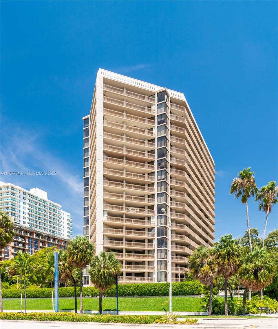 Small Image of 2901 SOUTH BAYSHORE DR #PH-F, Coconut Grove Number 19