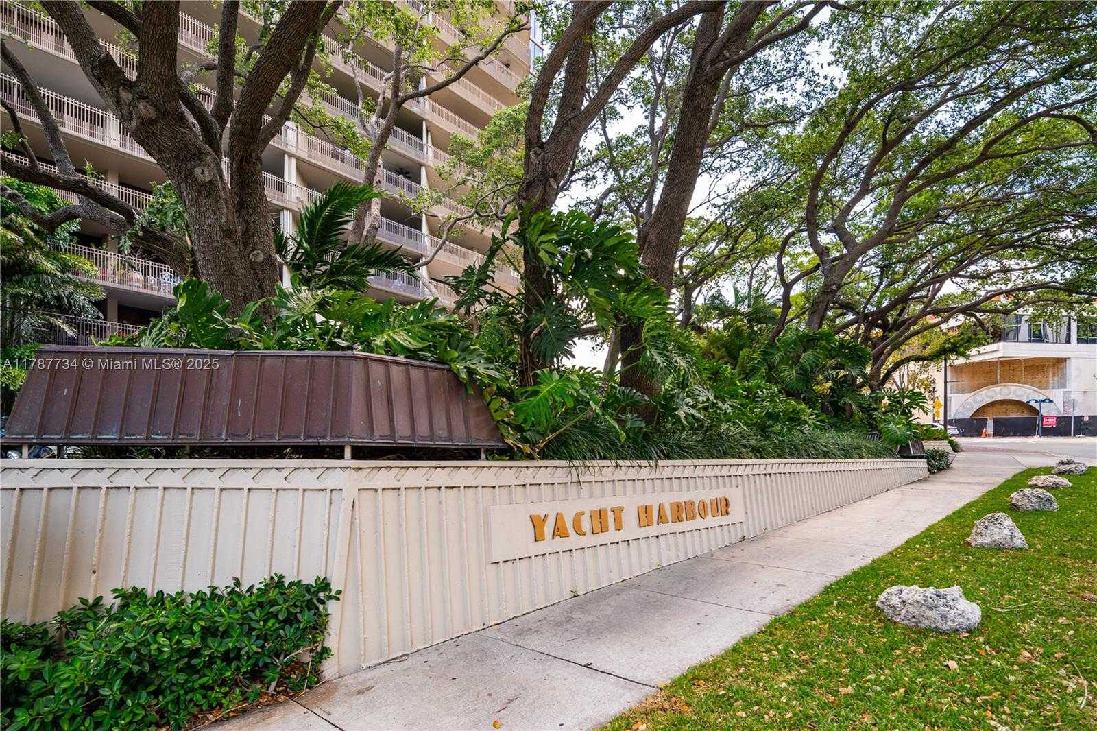Small Image of 2901 SOUTH BAYSHORE DR #PH-F, Coconut Grove Number 20