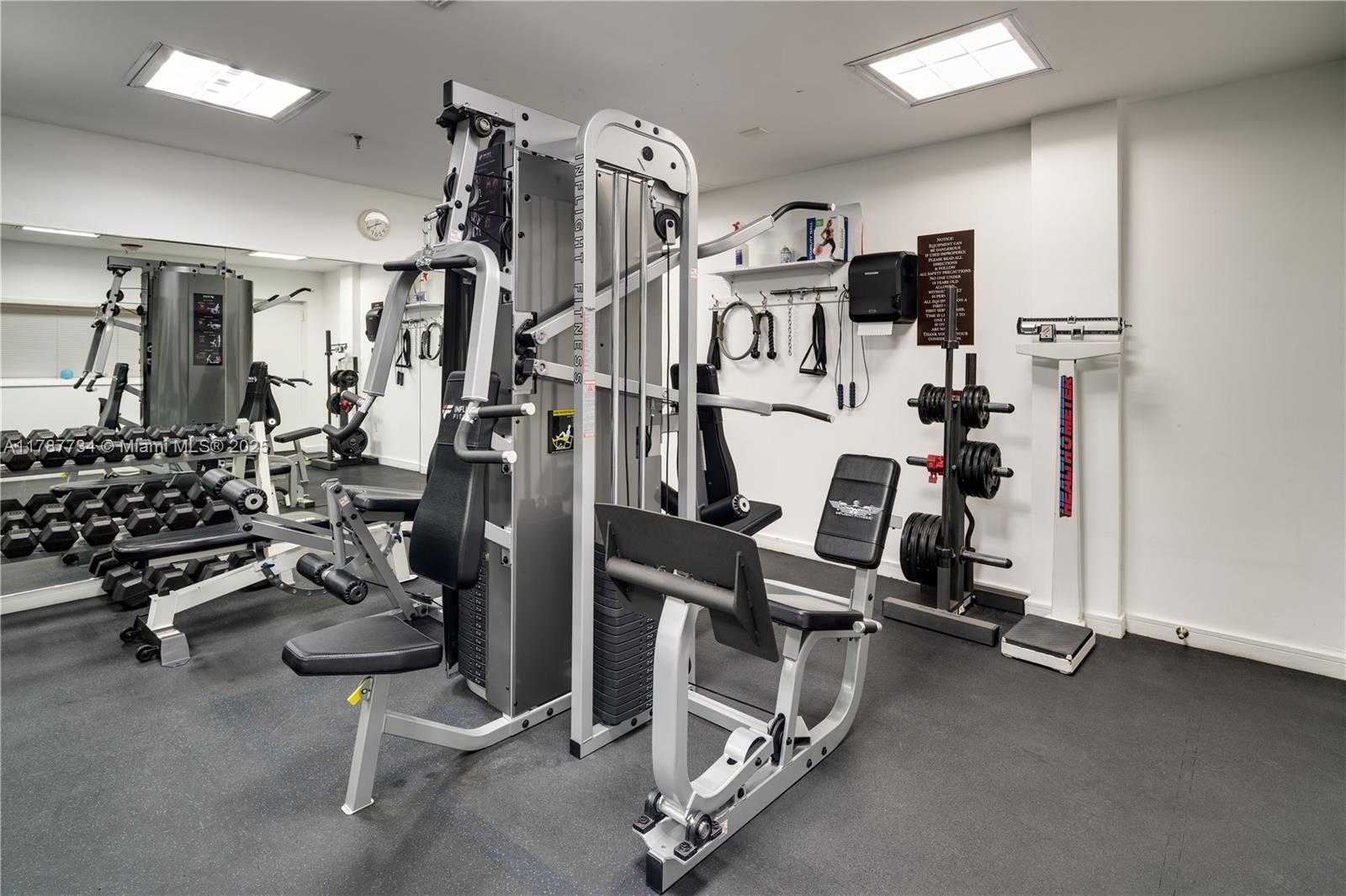 Small Image of 2901 SOUTH BAYSHORE DR #PH-F, Coconut Grove Number 26