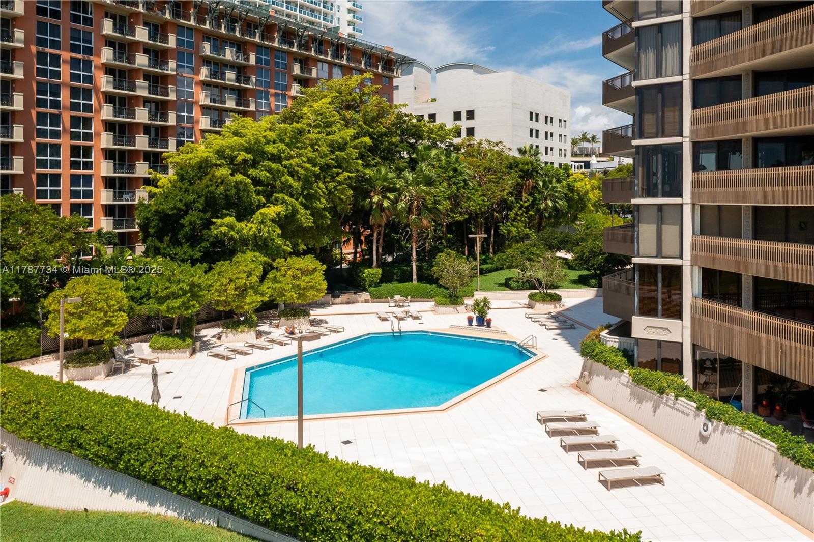Small Image of 2901 SOUTH BAYSHORE DR #PH-F, Coconut Grove Number 27