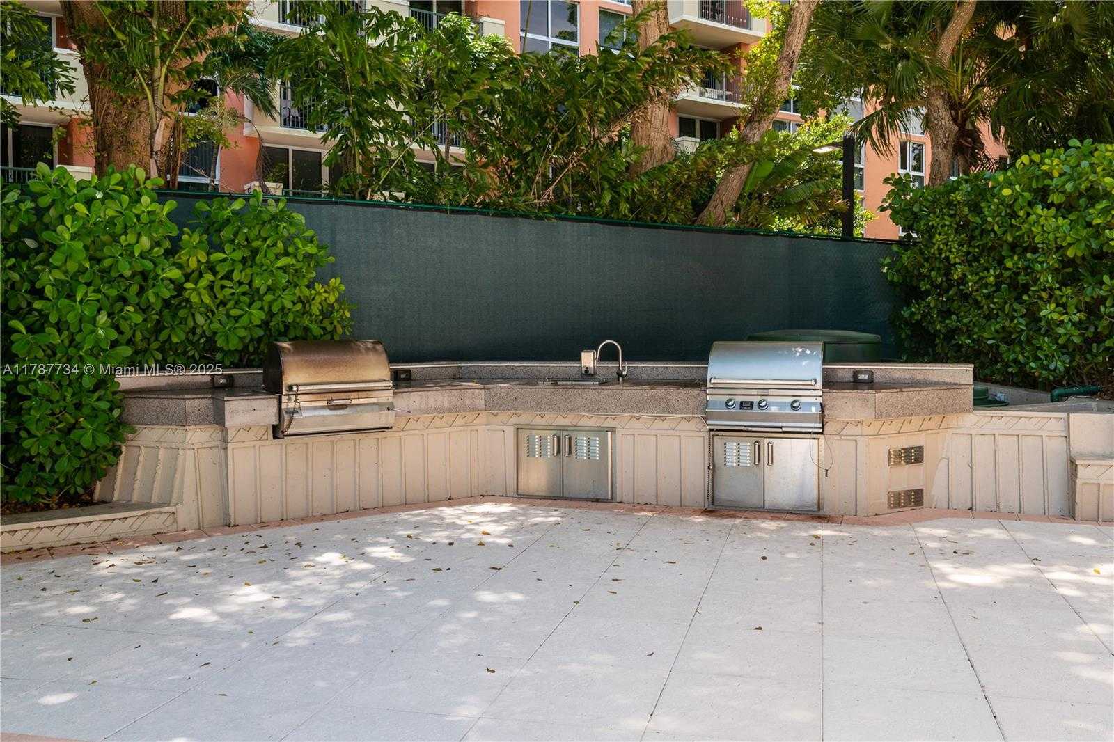 Small Image of 2901 SOUTH BAYSHORE DR #PH-F, Coconut Grove Number 28