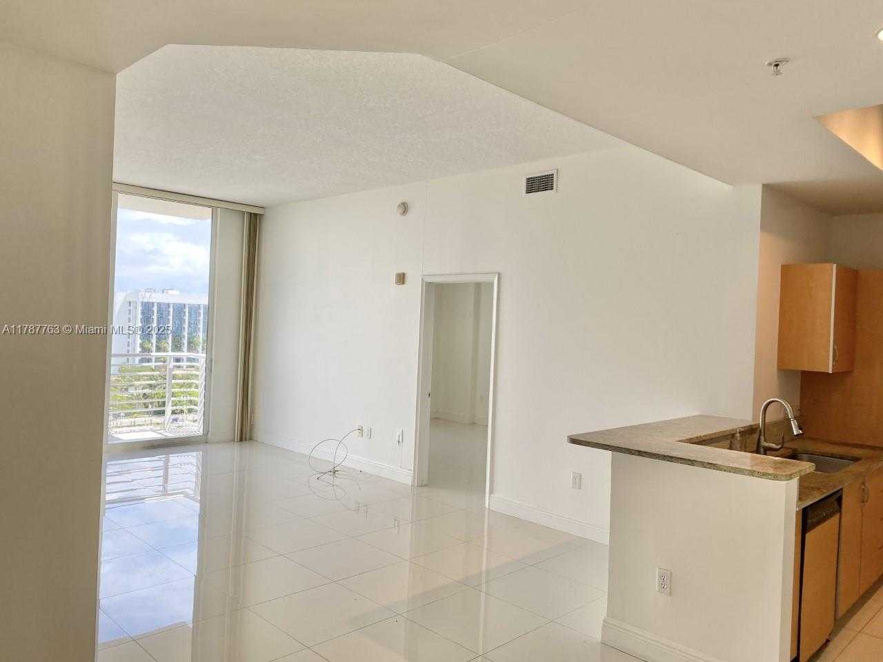 Small Image of 18800 NORTH EAST 29TH AVE #PH5, Aventura Number 11