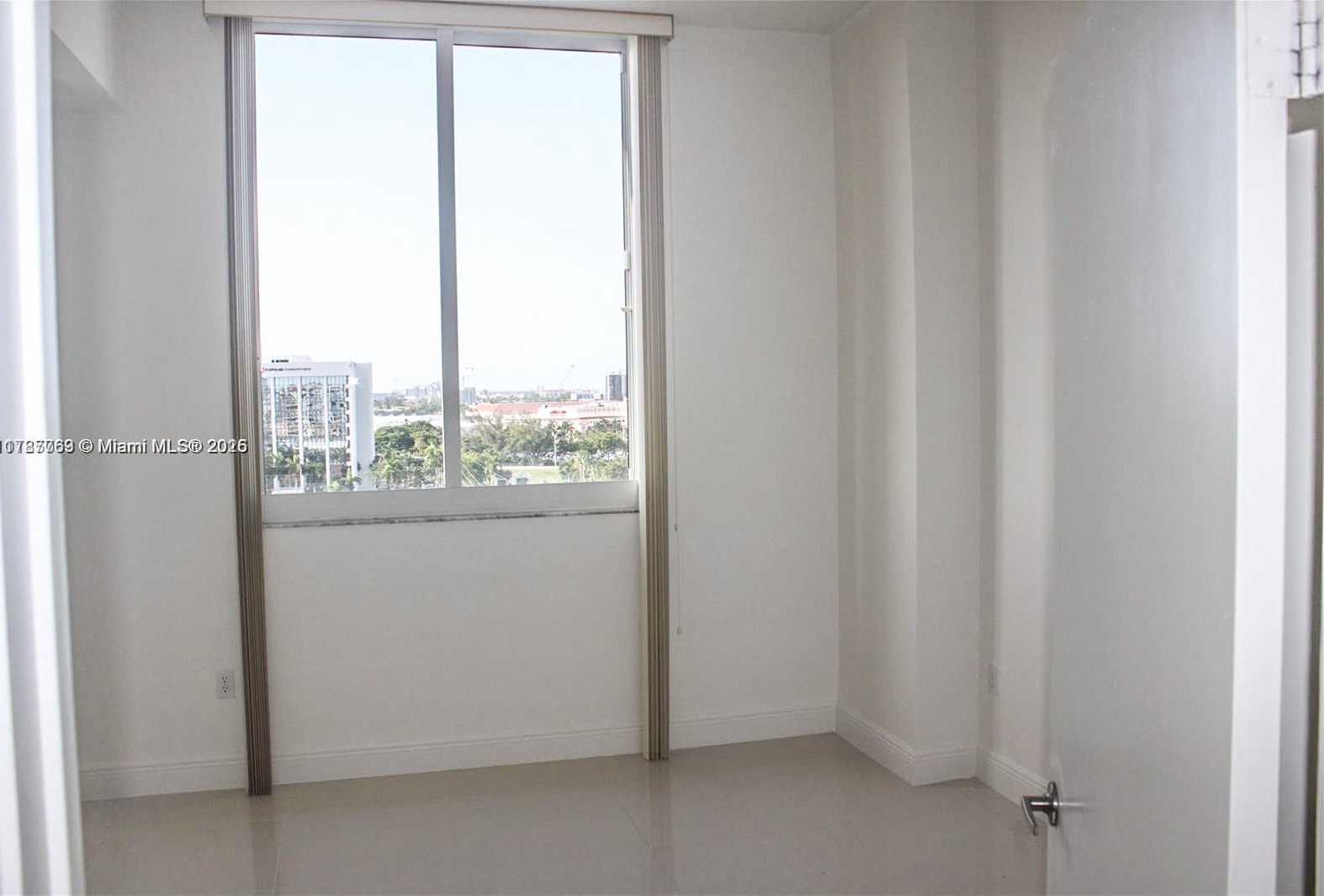 Small Image of 18800 NORTH EAST 29TH AVE #PH5, Aventura Number 15