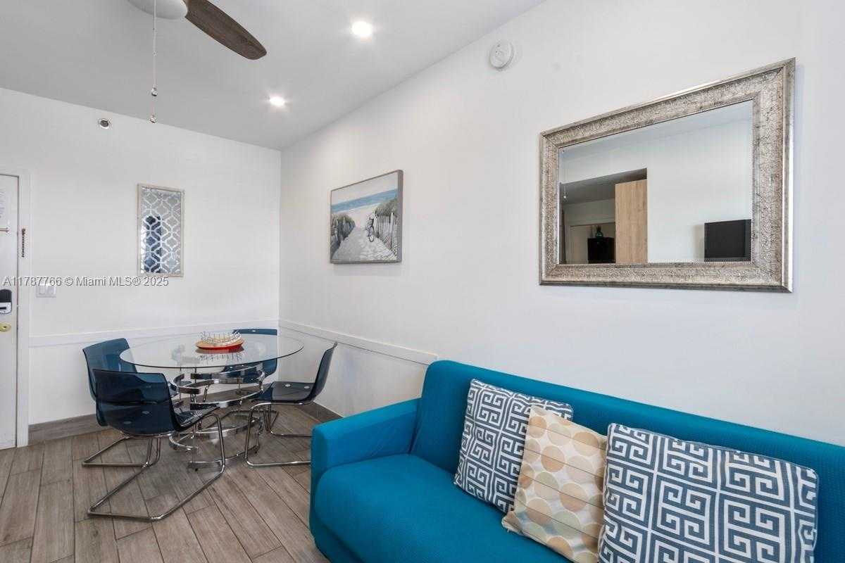 Small Image of 335 OCEAN DR #122, Miami Beach Number 3