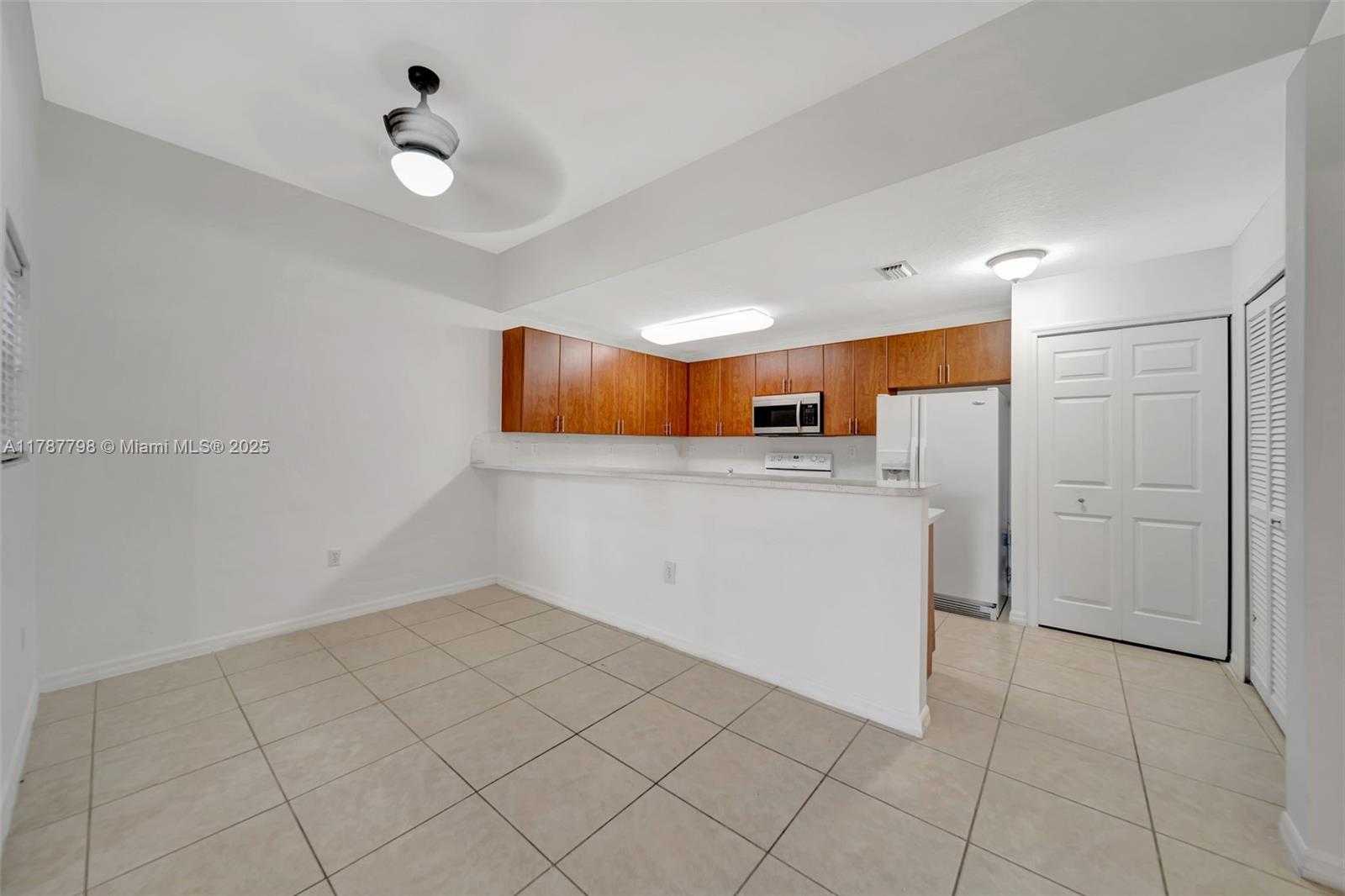 Small Image of 22911 SOUTH WEST 88TH PL #4-21, Cutler Bay Number 7