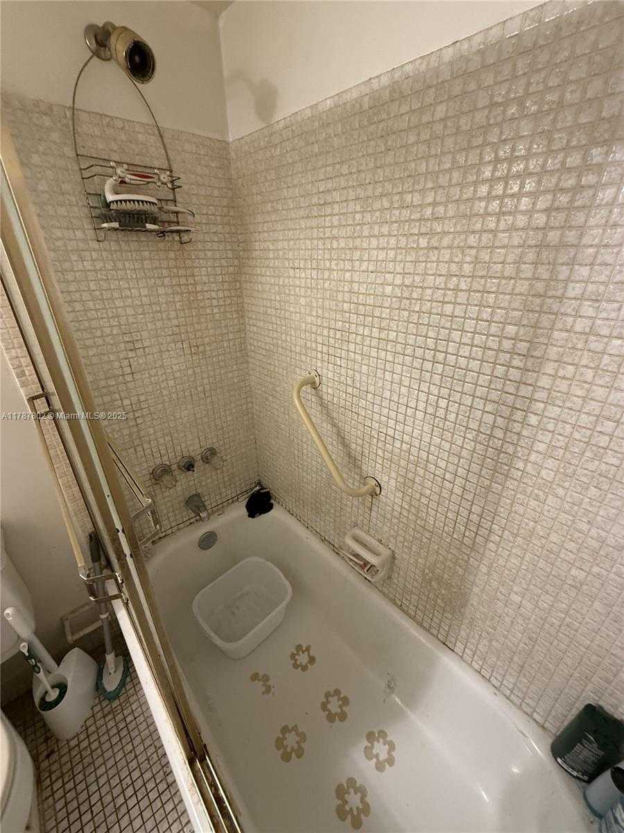 Small Image of 410 SOUTH EAST 2ND ST #122, Hallandale Beach Number 10