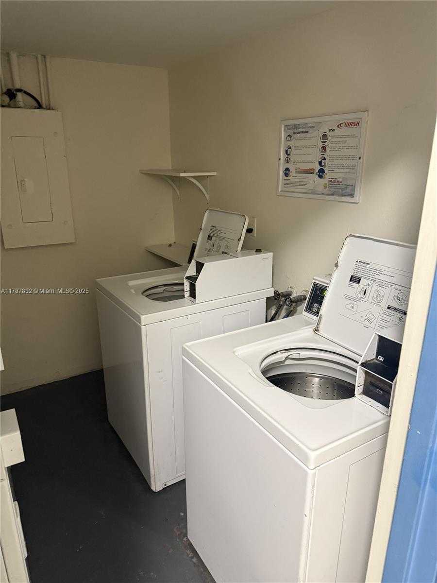Small Image of 410 SOUTH EAST 2ND ST #122, Hallandale Beach Number 11