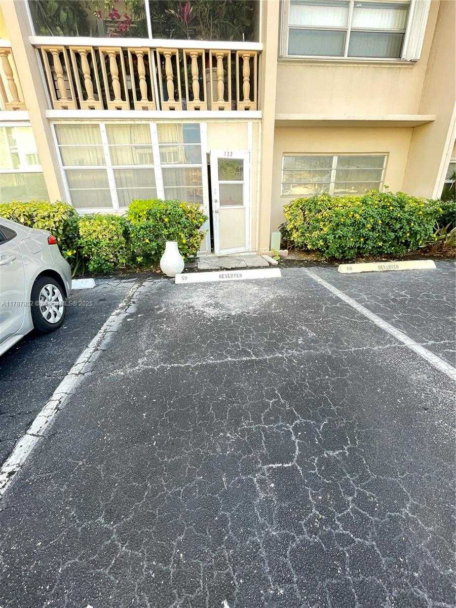 Small Image of 410 SOUTH EAST 2ND ST #122, Hallandale Beach Number 3