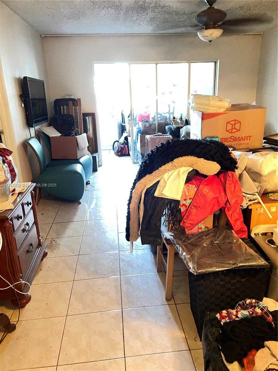 Small Image of 410 SOUTH EAST 2ND ST #122, Hallandale Beach Number 5