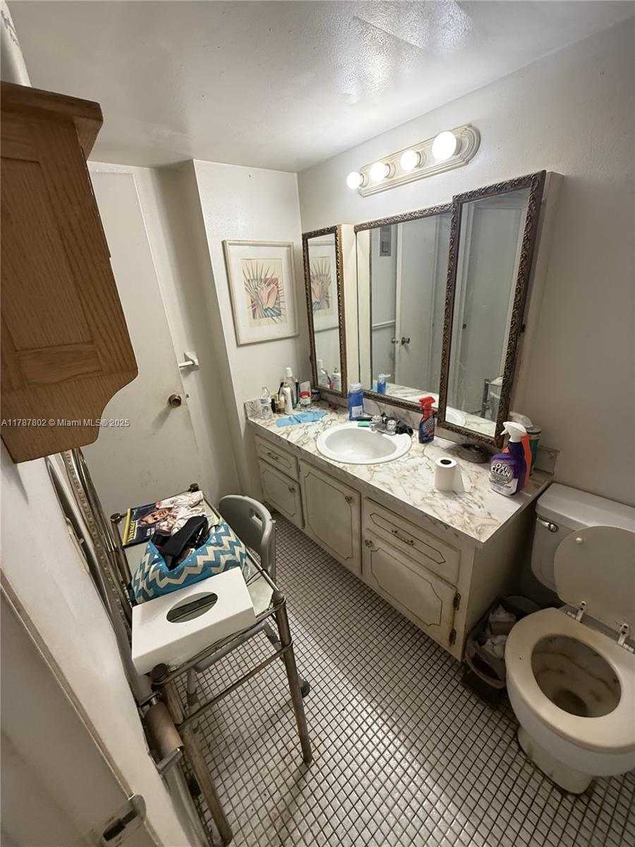 Small Image of 410 SOUTH EAST 2ND ST #122, Hallandale Beach Number 9
