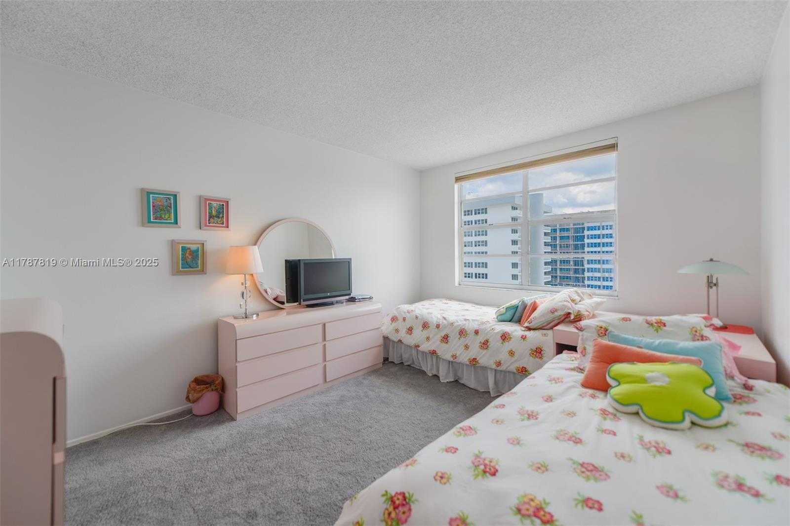 Small Image of 1980 SOUTH OCEAN DR #18Q, Hallandale Beach Number 22