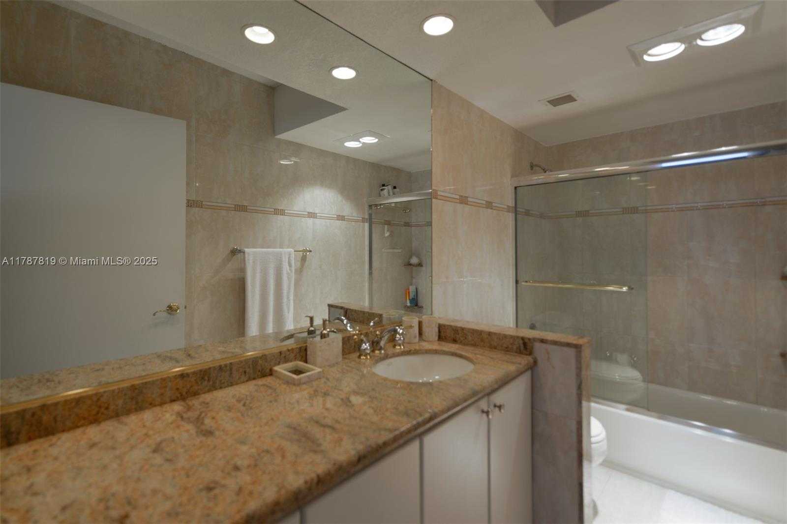 Small Image of 1980 SOUTH OCEAN DR #18Q, Hallandale Beach Number 28