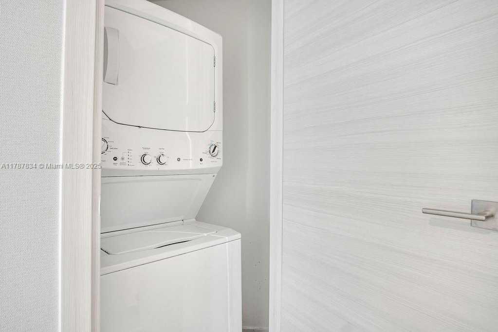 Small Image of 801 SOUTH MIAMI AVE #1805, Miami Number 13