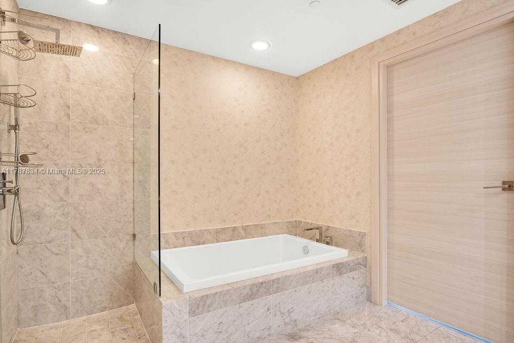 Small Image of 801 SOUTH MIAMI AVE #1805, Miami Number 19