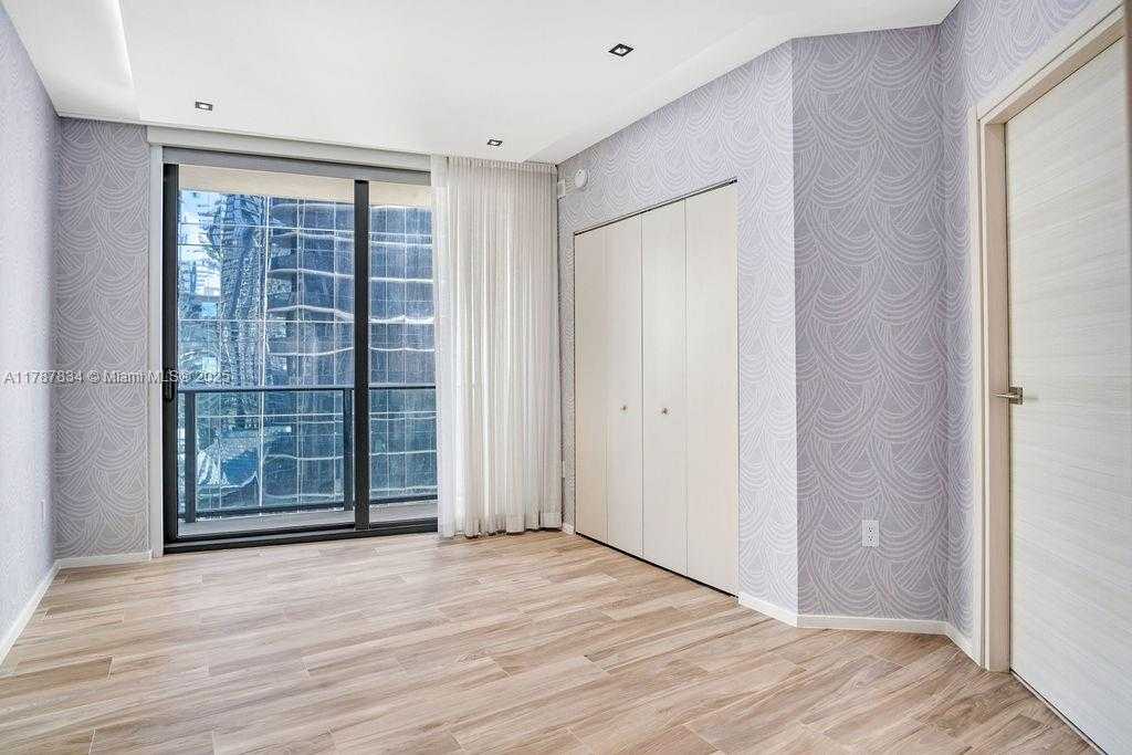 Small Image of 801 SOUTH MIAMI AVE #1805, Miami Number 25