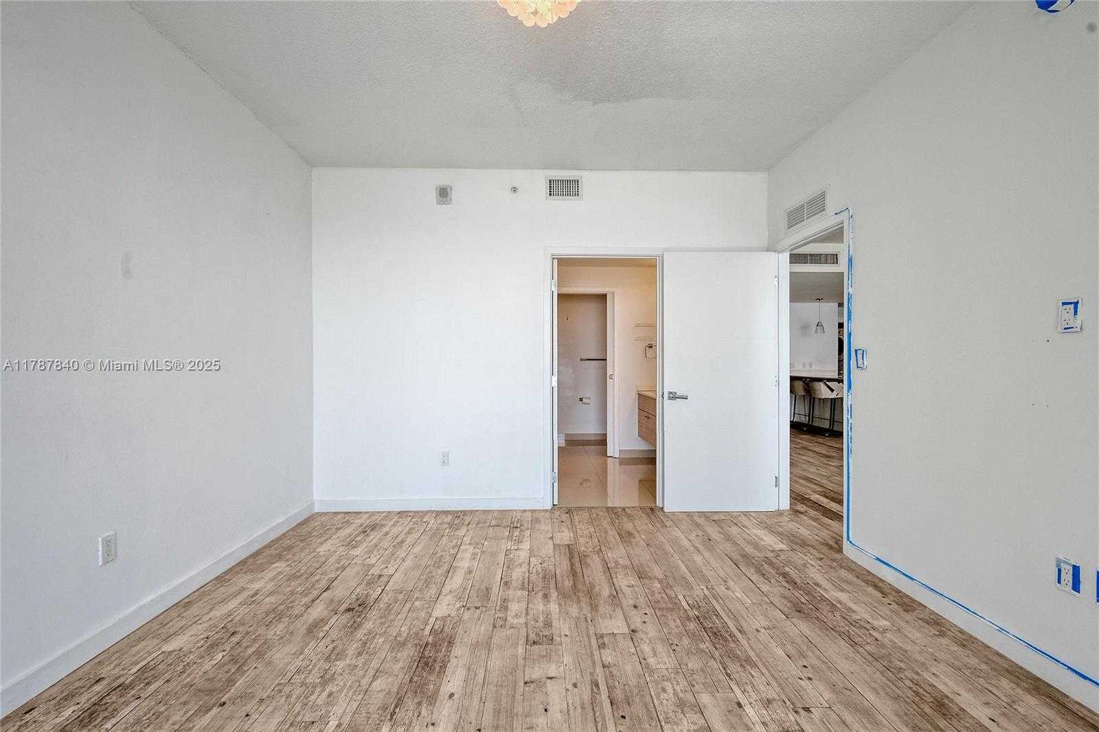 Small Image of 600 NORTH EAST 27TH ST #2103, Miami Number 19