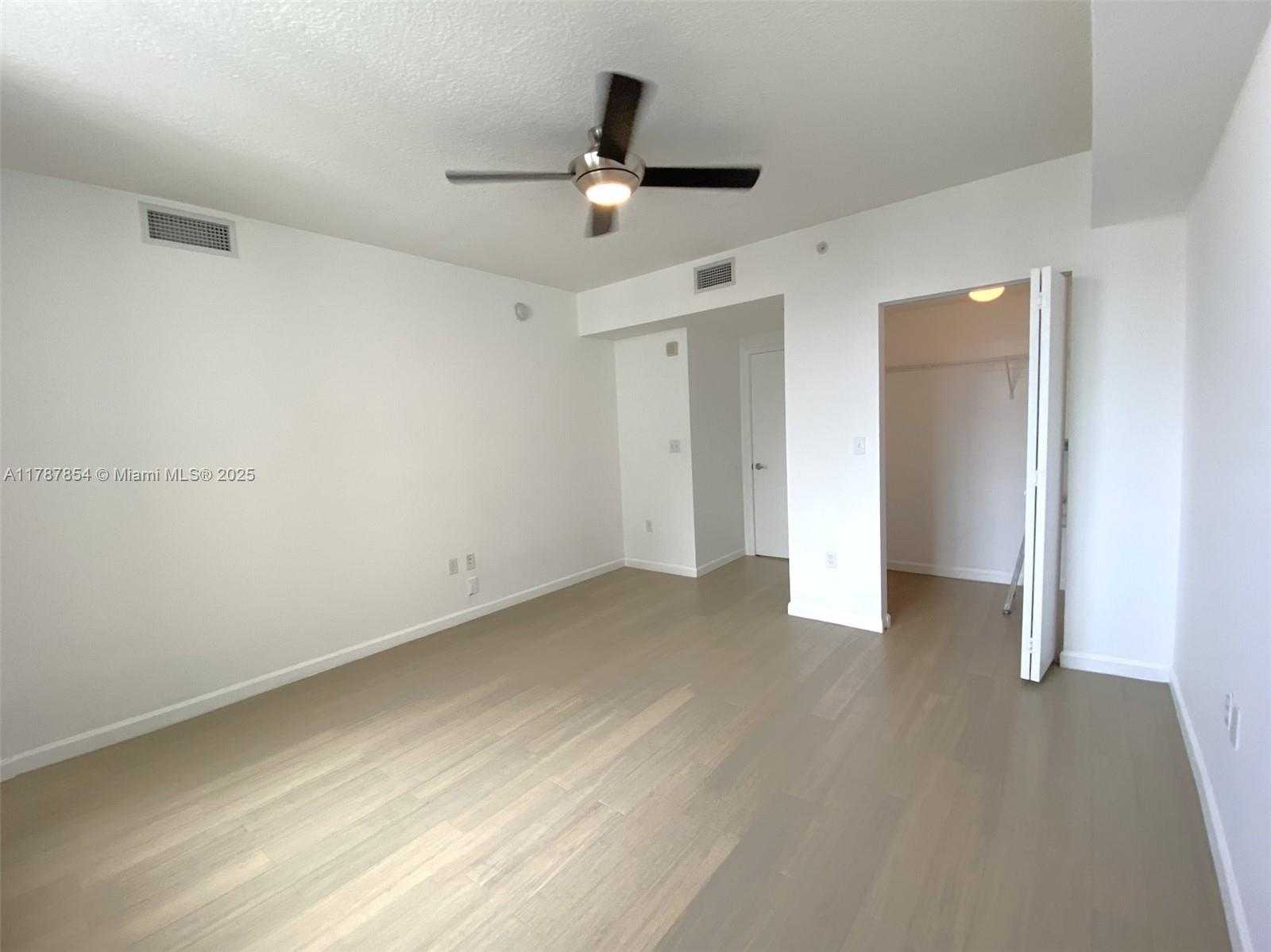 Small Image of 18800 NORTH EAST 29TH AVE #1028, Aventura Number 14