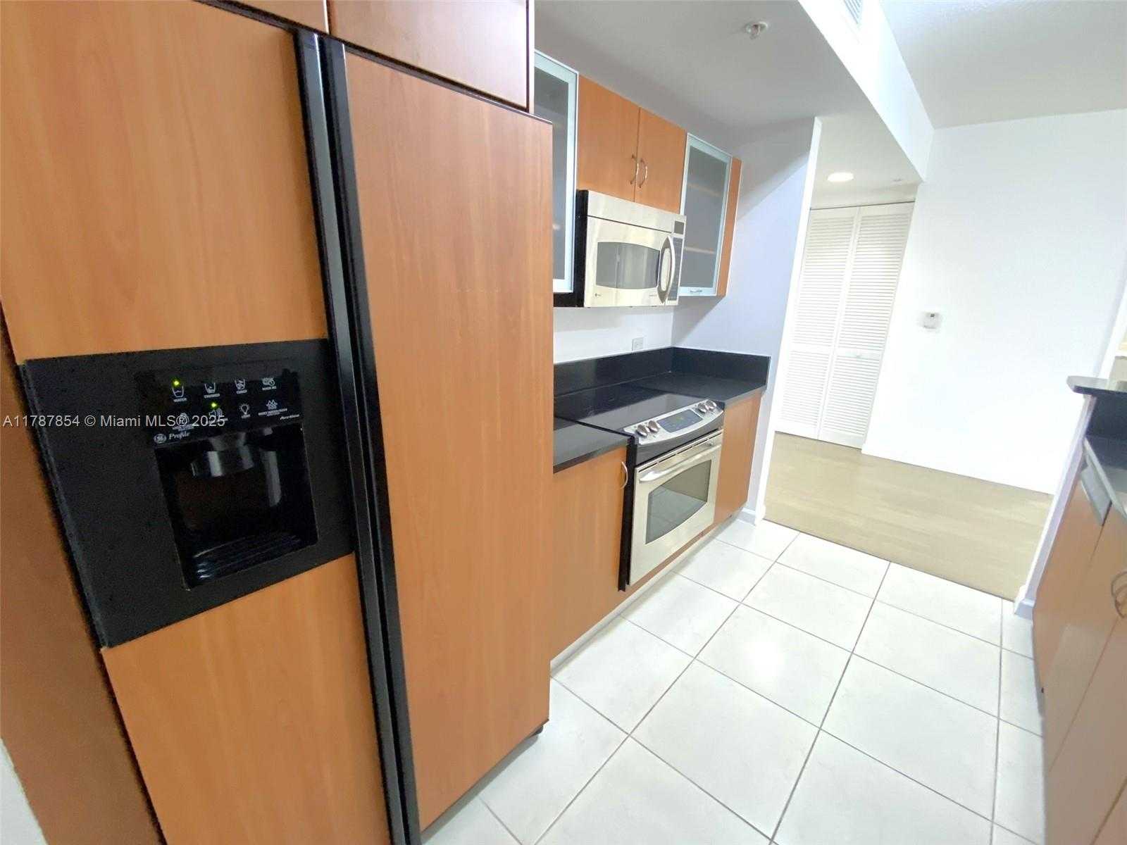 Small Image of 18800 NORTH EAST 29TH AVE #1028, Aventura Number 9