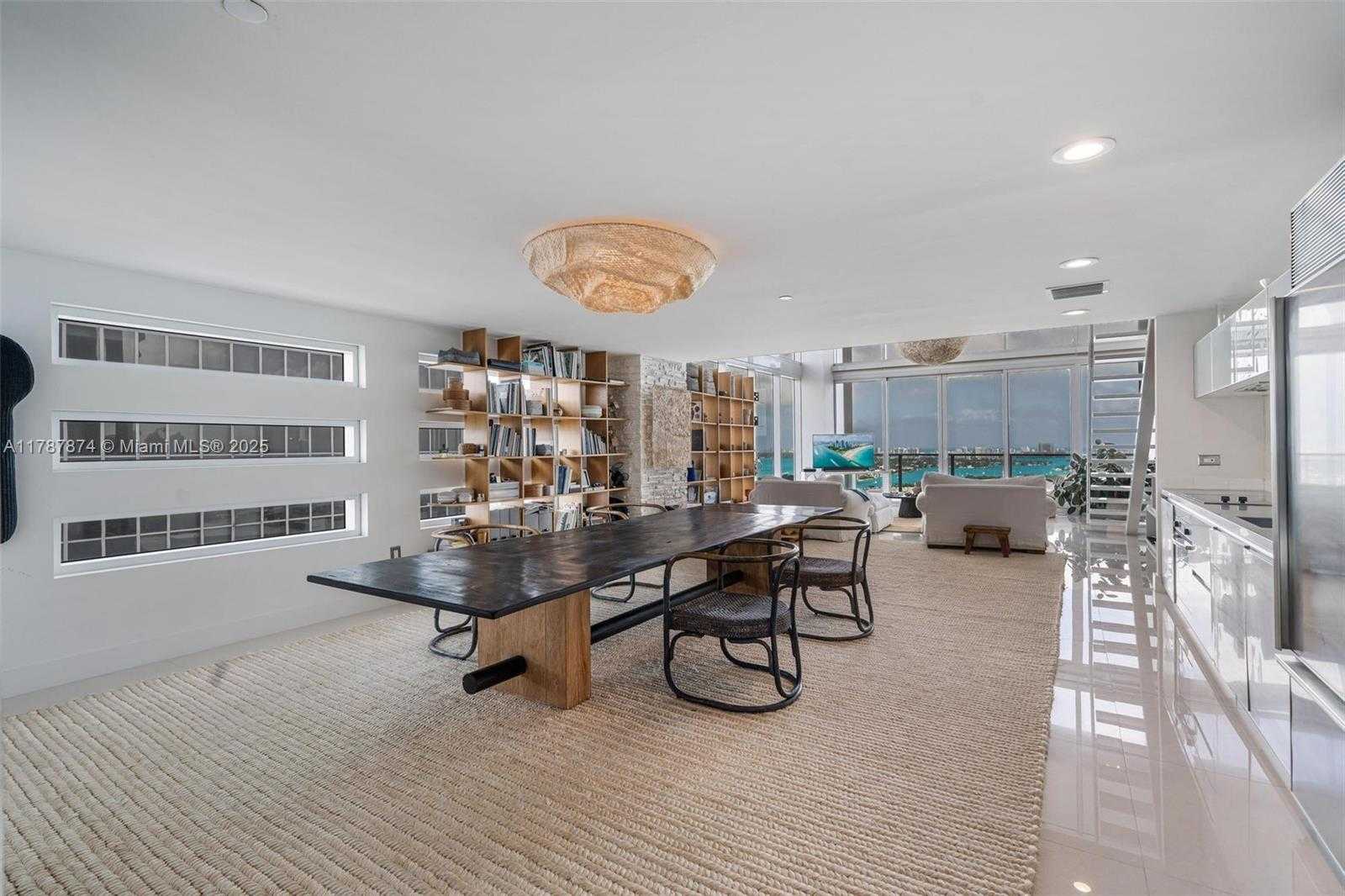 Small Image of 1040 BISCAYNE BLVD #2904, Miami Number 8