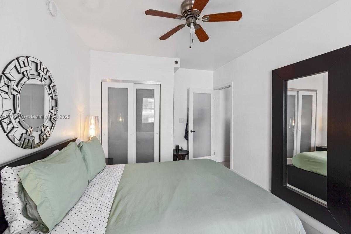 Small Image of 335 OCEAN DR #310, Miami Beach Number 7