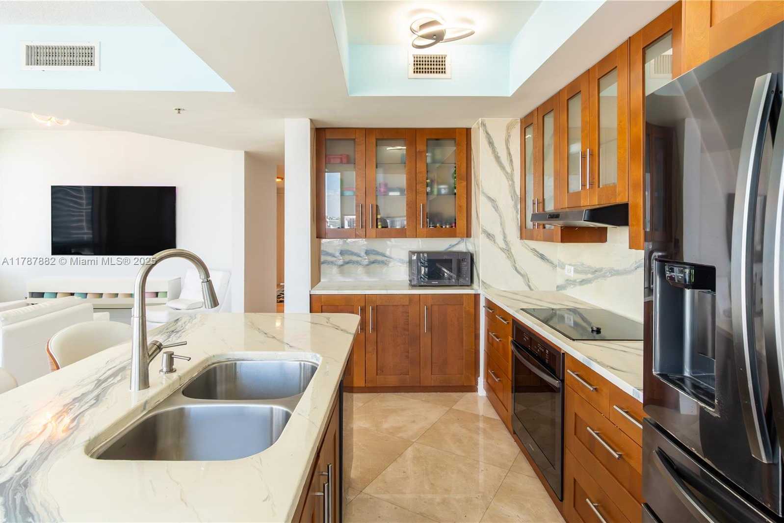 Small Image of 480 NORTH EAST 30TH ST #1807, Miami Number 3