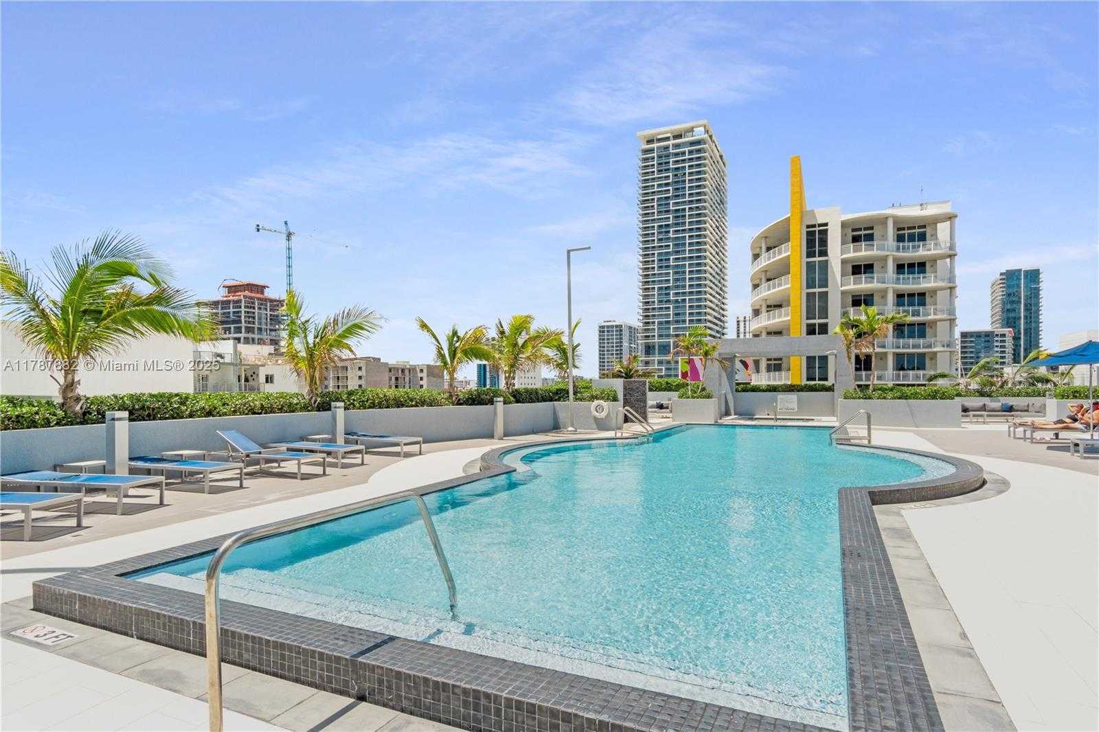 Small Image of 480 NORTH EAST 30TH ST #1807, Miami Number 43