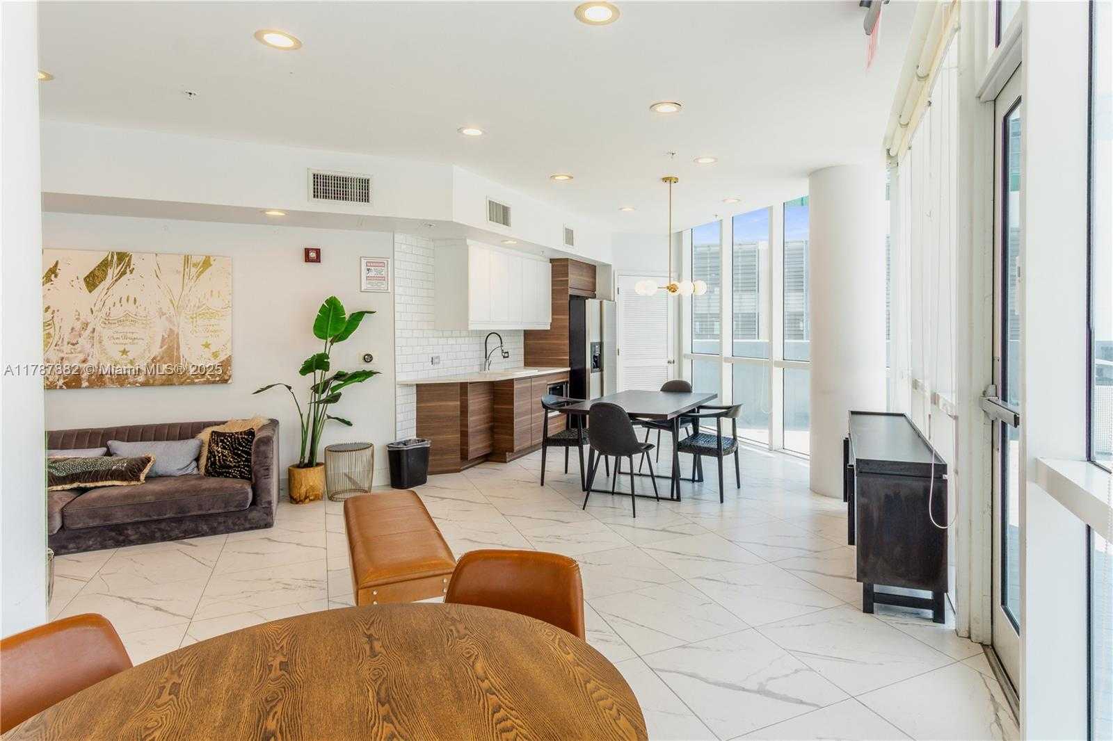 Small Image of 480 NORTH EAST 30TH ST #1807, Miami Number 47