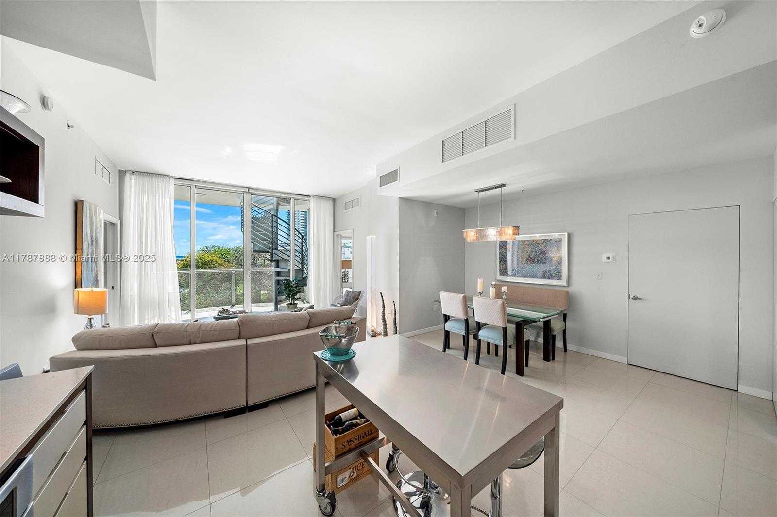 Small Image of 2100 PARK AVE #505, Miami Beach Number 10