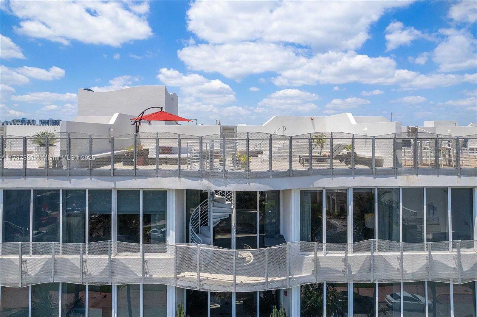 Small Image of 2100 PARK AVE #505, Miami Beach Number 14