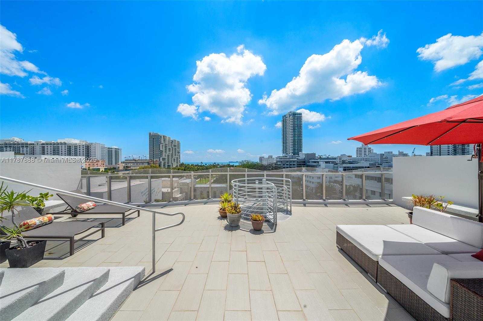 Small Image of 2100 PARK AVE #505, Miami Beach Number 15