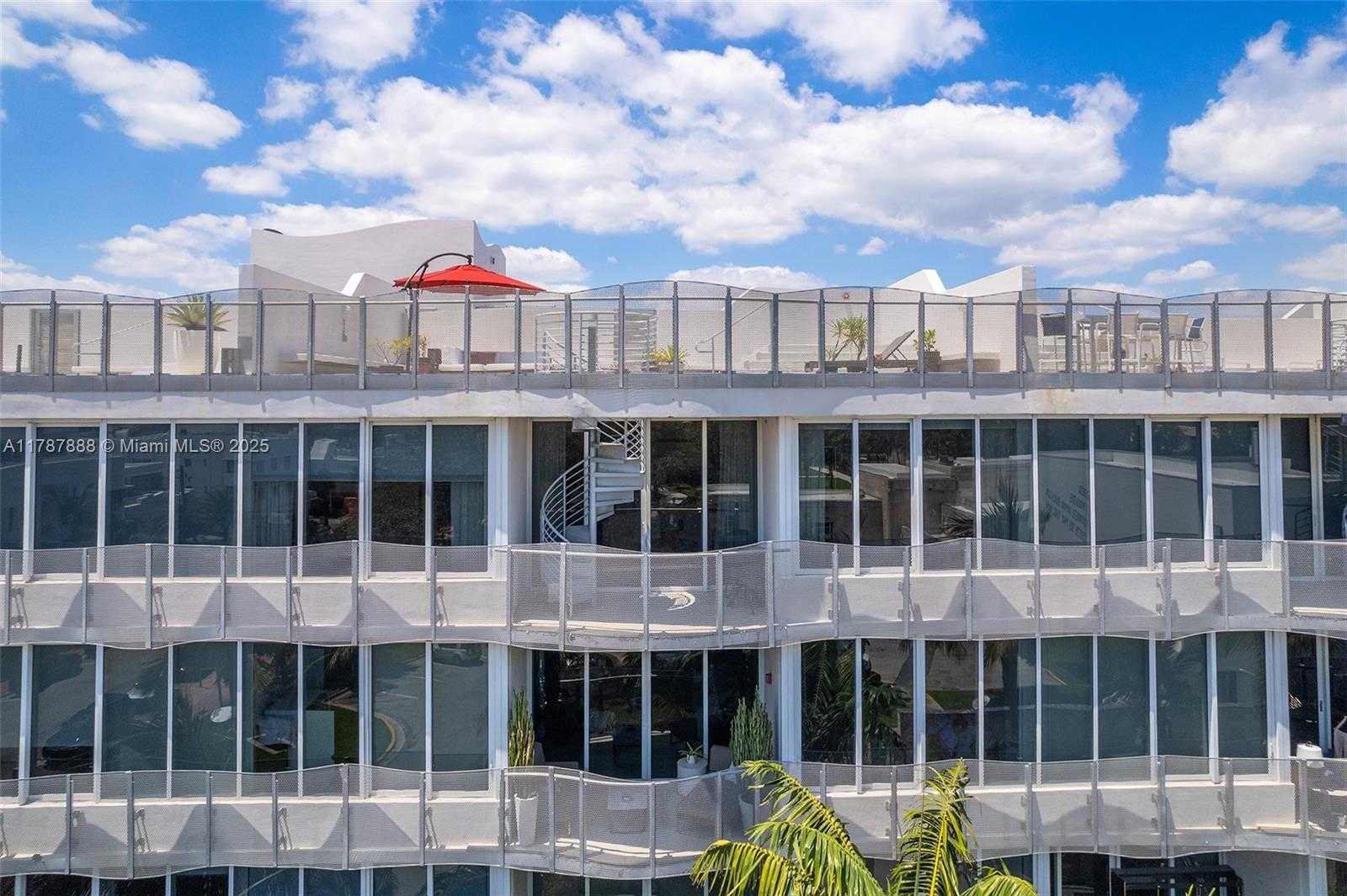 Small Image of 2100 PARK AVE #505, Miami Beach Number 25