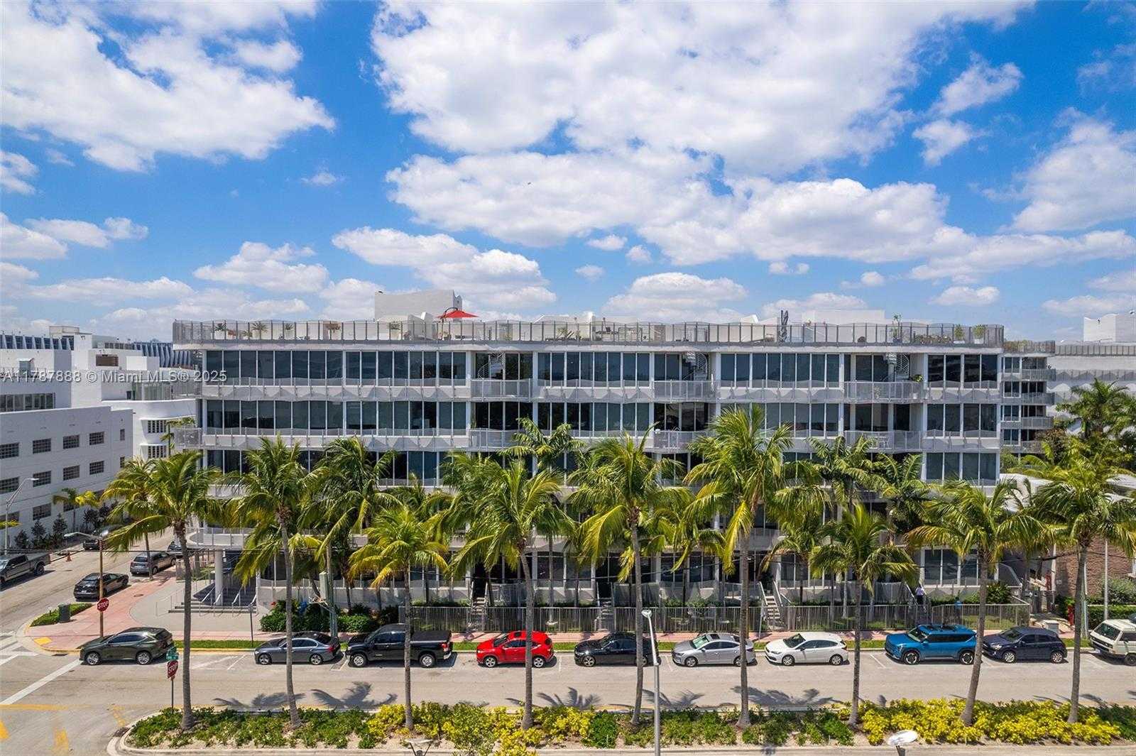 Small Image of 2100 PARK AVE #505, Miami Beach Number 26