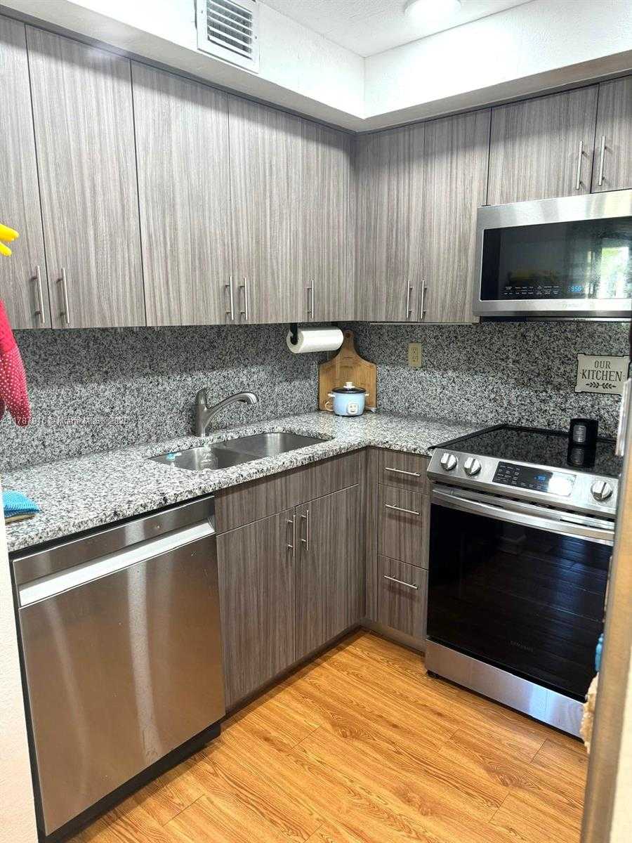 Small Image of 9030 SOUTH WEST 125TH AVE #E210, Miami Number 3