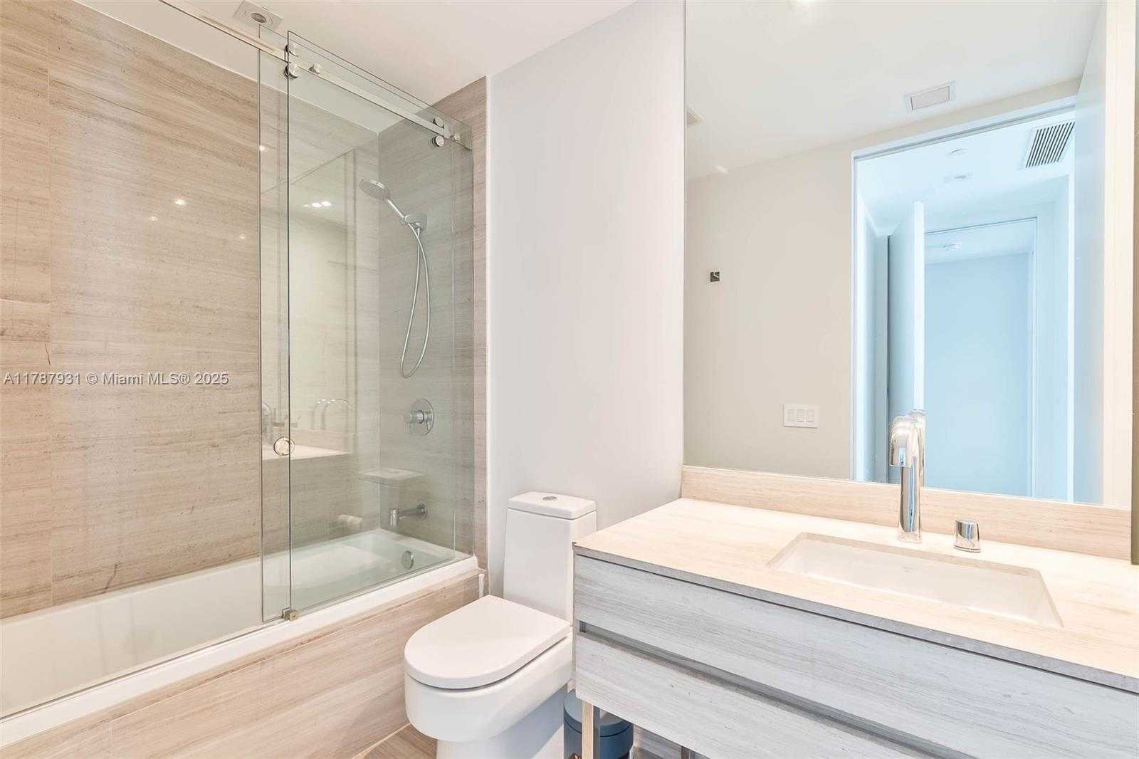 Small Image of 18975 COLLINS AVE #LPH-5403, Sunny Isles Beach Number 18