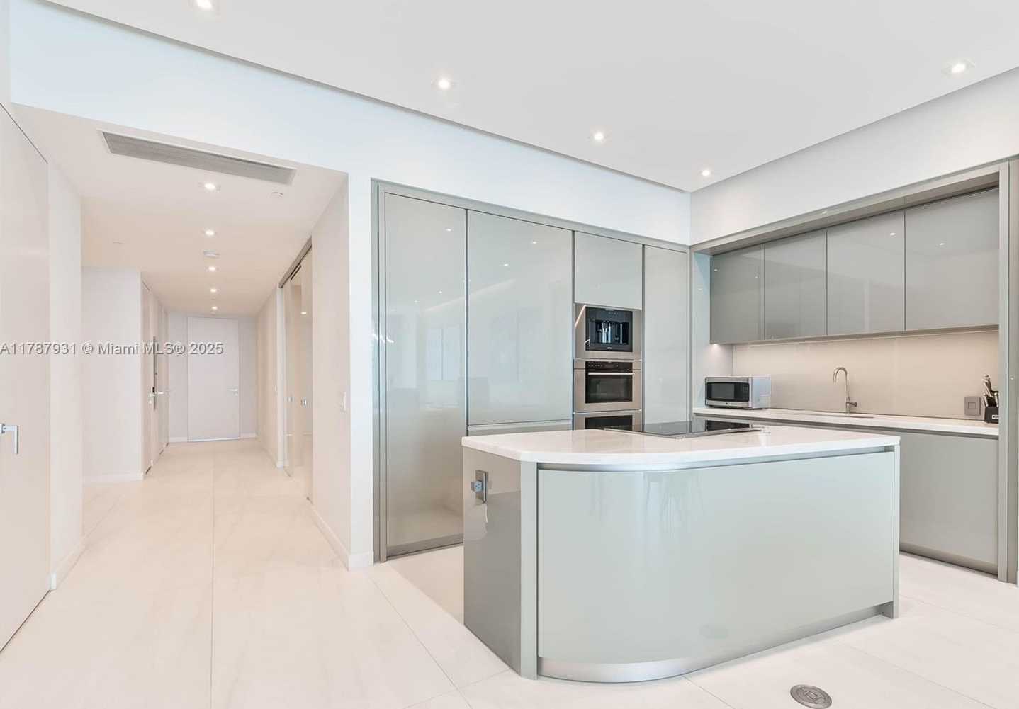 Small Image of 18975 COLLINS AVE #LPH-5403, Sunny Isles Beach Number 9