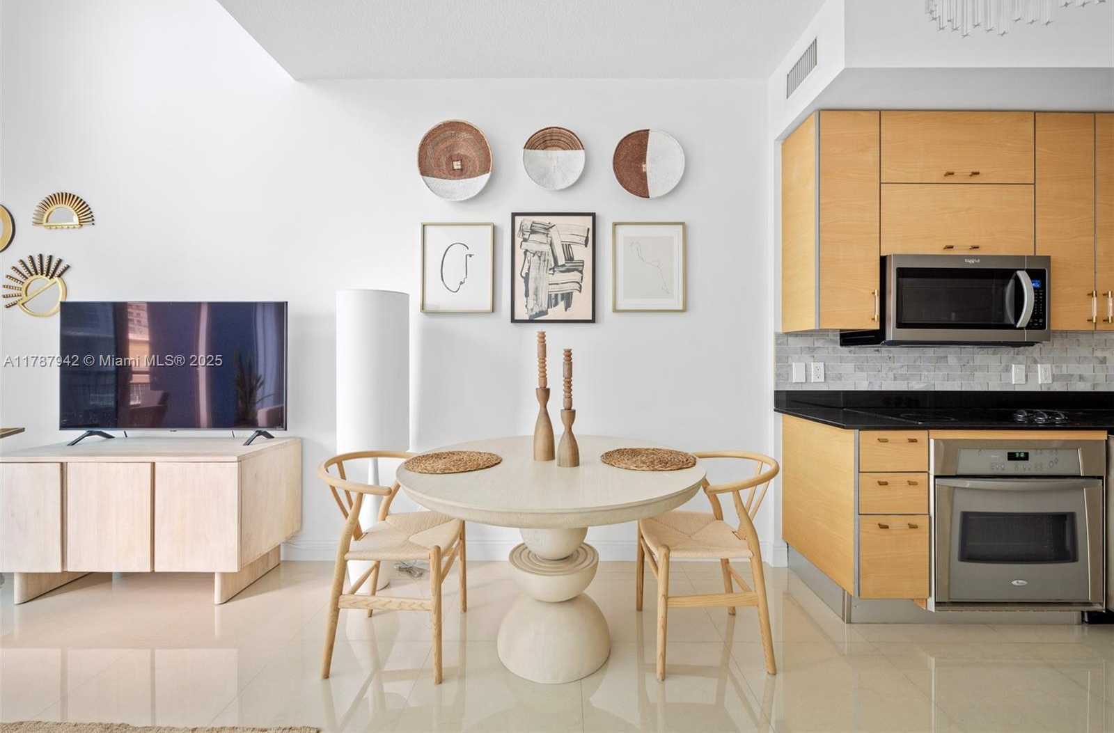 Small Image of 60 SOUTH WEST 13TH ST #3414, Miami Number 3