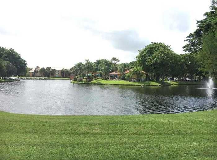 Small Image of 10709 CLEARY BLVD #307, Plantation Number 7