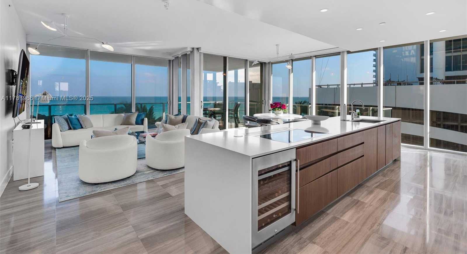 Small Image of 6901 COLLINS AVE #502, Miami Beach Number 2