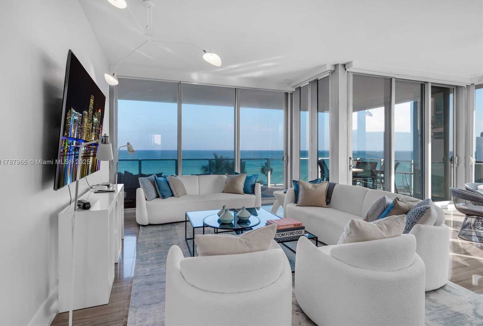 Small Image of 6901 COLLINS AVE #502, Miami Beach Number 4