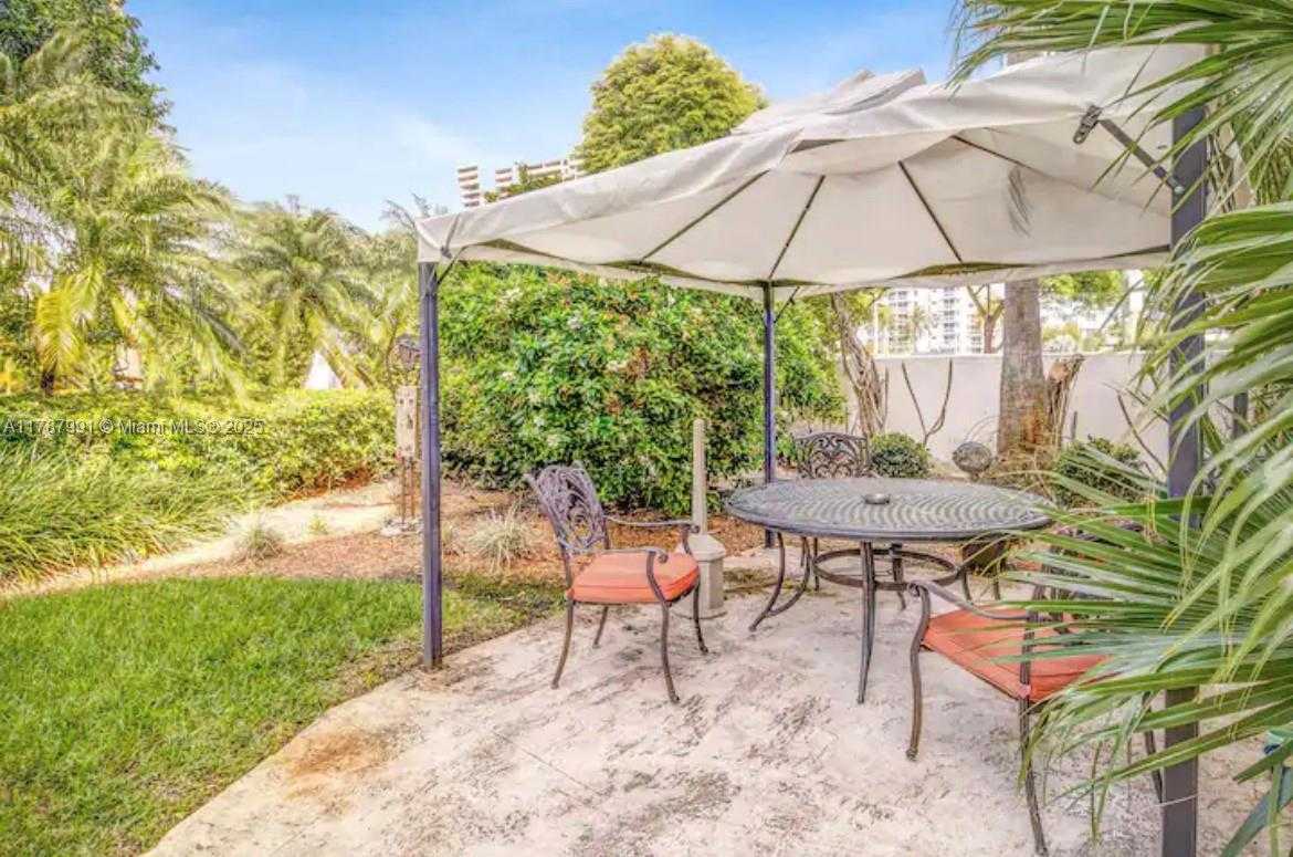 Small Image of 255 WEST 24TH ST #136, Miami Beach Number 9