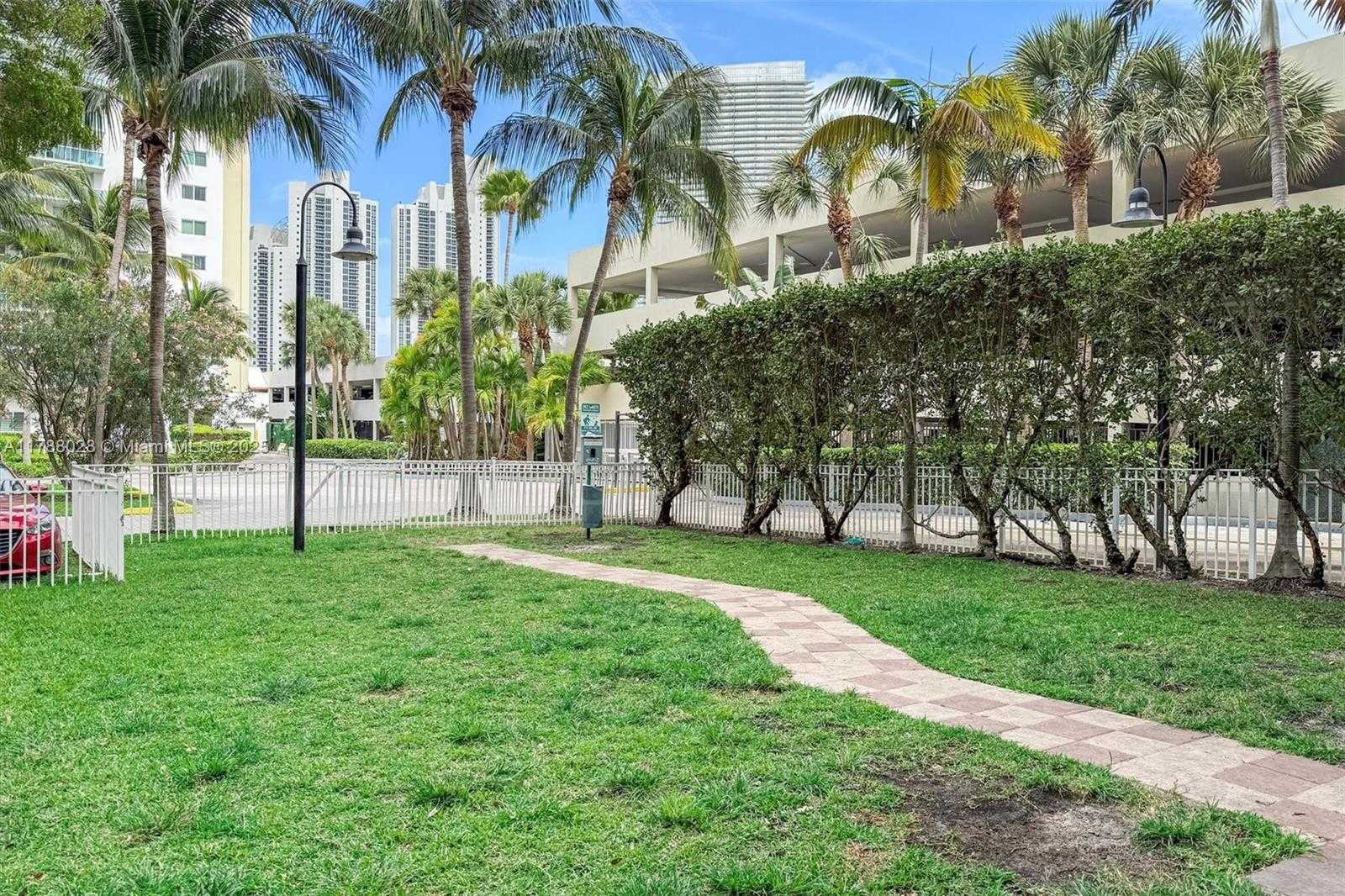 Small Image of 19390 COLLINS AVE #1501, Sunny Isles Beach Number 31